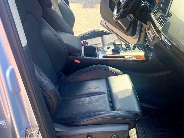 Сірий Ауді Ку 5, об'ємом двигуна 2 л та пробігом 97 тис. км за 30999 $, фото 8 на Automoto.ua