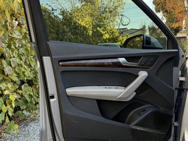 Серый Ауди Ку 5, объемом двигателя 2 л и пробегом 148 тыс. км за 20550 $, фото 10 на Automoto.ua