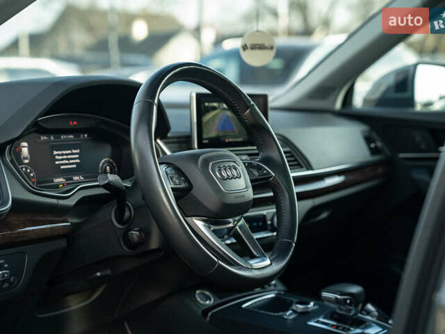 Серый Ауди Ку 5, объемом двигателя 1.98 л и пробегом 127 тыс. км за 27500 $, фото 20 на Automoto.ua