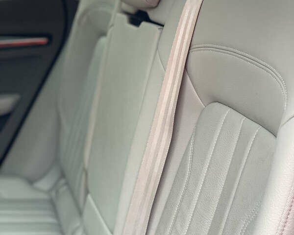 Серый Ауди Ку 5, объемом двигателя 2 л и пробегом 113 тыс. км за 25500 $, фото 18 на Automoto.ua