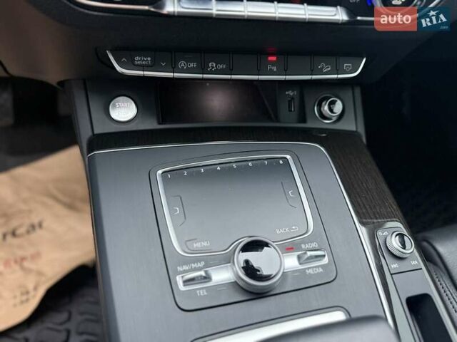 Серый Ауди Ку 5, объемом двигателя 1.98 л и пробегом 143 тыс. км за 26900 $, фото 18 на Automoto.ua