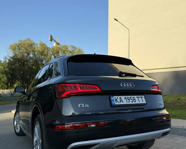 Сірий Ауді Ку 5, об'ємом двигуна 1.98 л та пробігом 169 тис. км за 22300 $, фото 6 на Automoto.ua