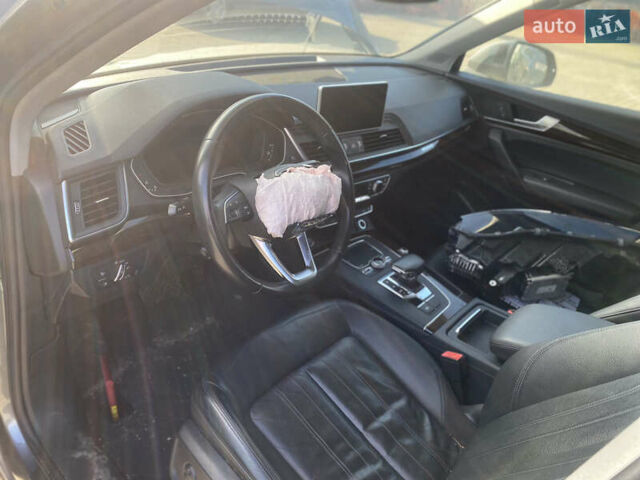 Серый Ауди Ку 5, объемом двигателя 1.98 л и пробегом 157 тыс. км за 14900 $, фото 20 на Automoto.ua