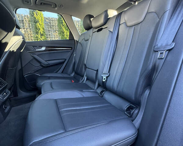 Серый Ауди Ку 5, объемом двигателя 1.98 л и пробегом 206 тыс. км за 23800 $, фото 27 на Automoto.ua