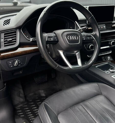 Сірий Ауді Ку 5, об'ємом двигуна 1.99 л та пробігом 84 тис. км за 31000 $, фото 16 на Automoto.ua