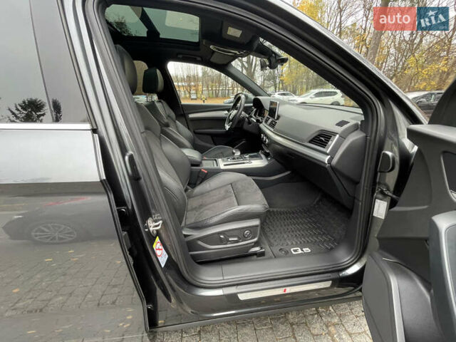 Серый Ауди Ку 5, объемом двигателя 1.97 л и пробегом 125 тыс. км за 35000 $, фото 30 на Automoto.ua