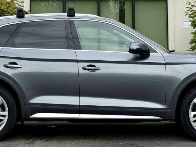 Сірий Ауді Ку 5, об'ємом двигуна 2 л та пробігом 80 тис. км за 14000 $, фото 2 на Automoto.ua