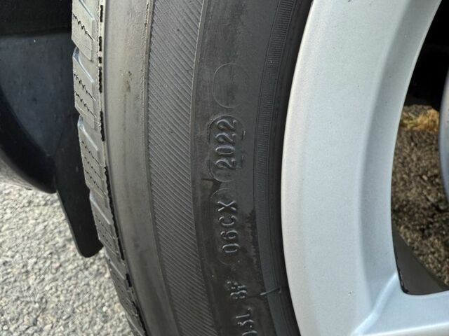 Сірий Ауді Ку 5, об'ємом двигуна 2 л та пробігом 220 тис. км за 21000 $, фото 23 на Automoto.ua