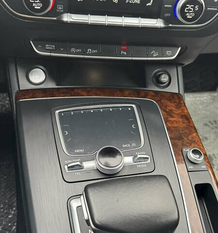 Серый Ауди Ку 5, объемом двигателя 2 л и пробегом 169 тыс. км за 23600 $, фото 14 на Automoto.ua