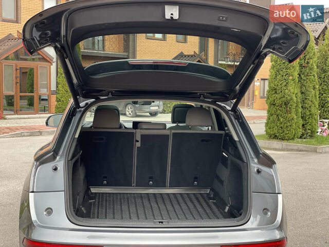 Серый Ауди Ку 5, объемом двигателя 2 л и пробегом 113 тыс. км за 25500 $, фото 13 на Automoto.ua