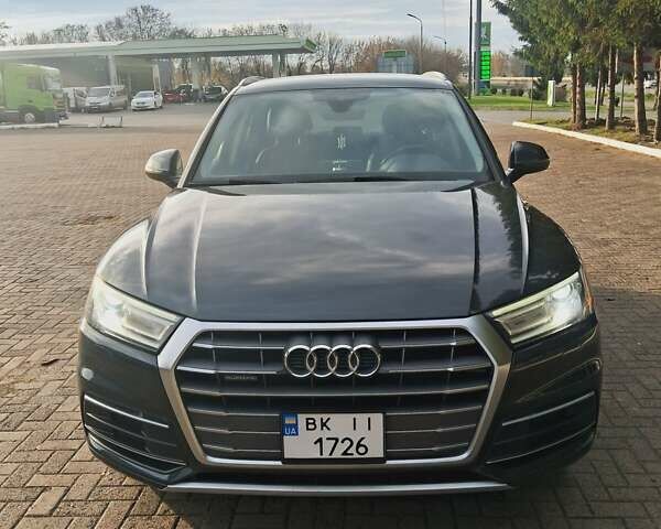 Серый Ауди Ку 5, объемом двигателя 1.98 л и пробегом 185 тыс. км за 27400 $, фото 8 на Automoto.ua