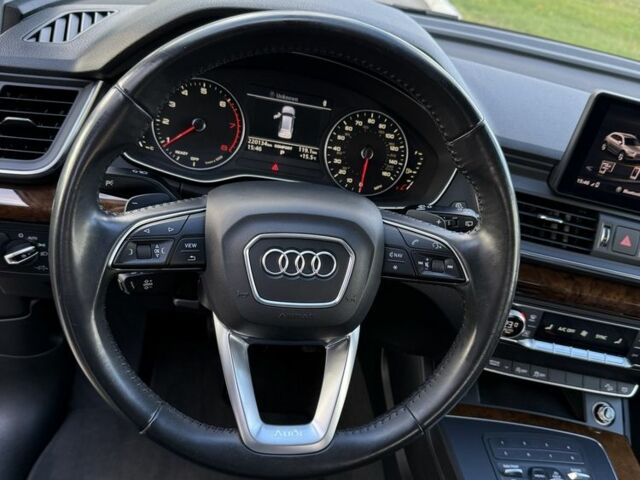 Сірий Ауді Ку 5, об'ємом двигуна 2 л та пробігом 220 тис. км за 21000 $, фото 10 на Automoto.ua