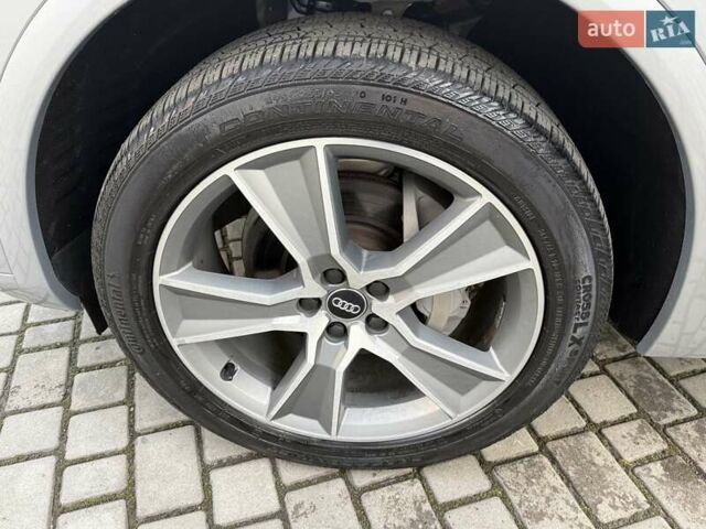 Сірий Ауді Ку 5, об'ємом двигуна 1.98 л та пробігом 129 тис. км за 25000 $, фото 41 на Automoto.ua