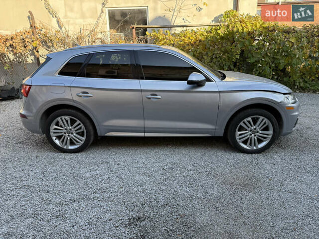 Сірий Ауді Ку 5, об'ємом двигуна 2 л та пробігом 148 тис. км за 20550 $, фото 2 на Automoto.ua