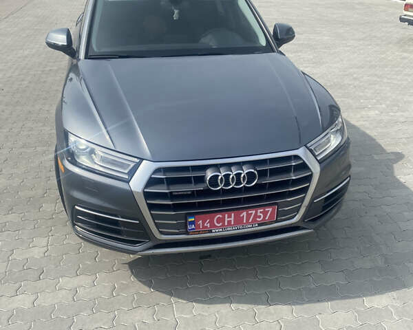 Сірий Ауді Ку 5, об'ємом двигуна 2 л та пробігом 210 тис. км за 21600 $, фото 2 на Automoto.ua