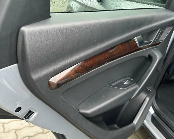 Сірий Ауді Ку 5, об'ємом двигуна 0 л та пробігом 194 тис. км за 19700 $, фото 13 на Automoto.ua