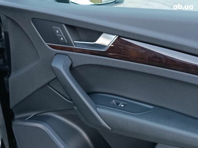 Серый Ауди Ку 5, объемом двигателя 2 л и пробегом 99 тыс. км за 25290 $, фото 31 на Automoto.ua