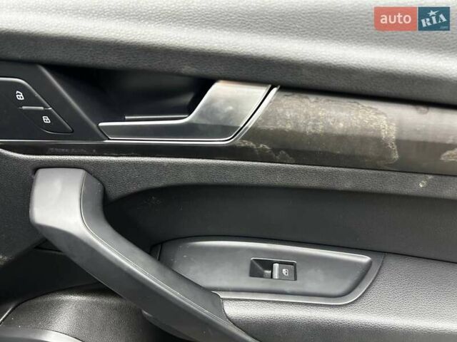 Сірий Ауді Ку 5, об'ємом двигуна 1.98 л та пробігом 129 тис. км за 27700 $, фото 16 на Automoto.ua