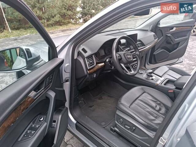 Серый Ауди Ку 5, объемом двигателя 1.98 л и пробегом 165 тыс. км за 22999 $, фото 20 на Automoto.ua