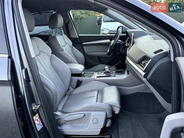 Сірий Ауді Ку 5, об'ємом двигуна 2 л та пробігом 220 тис. км за 29900 $, фото 32 на Automoto.ua