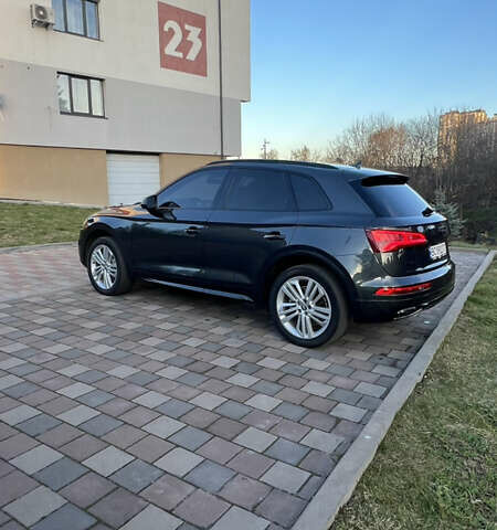 Серый Ауди Ку 5, объемом двигателя 1.98 л и пробегом 116 тыс. км за 29300 $, фото 3 на Automoto.ua