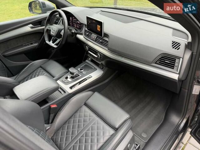 Серый Ауди Ку 5, объемом двигателя 2.97 л и пробегом 71 тыс. км за 53500 $, фото 80 на Automoto.ua