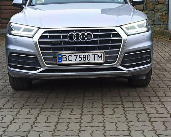 Серый Ауди Ку 5, объемом двигателя 1.98 л и пробегом 68 тыс. км за 31200 $, фото 6 на Automoto.ua