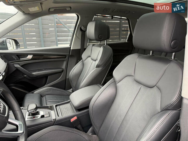 Серый Ауди Ку 5, объемом двигателя 1.98 л и пробегом 100 тыс. км за 25900 $, фото 33 на Automoto.ua