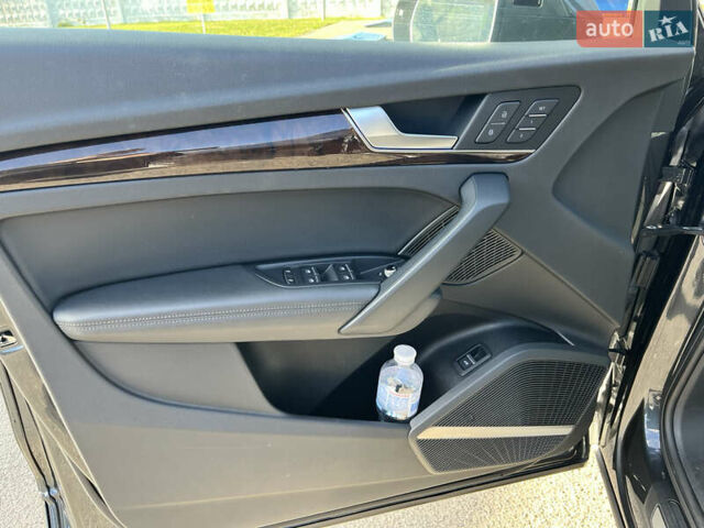 Серый Ауди Ку 5, объемом двигателя 1.98 л и пробегом 85 тыс. км за 27500 $, фото 41 на Automoto.ua