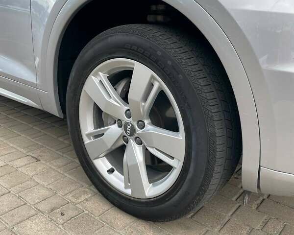 Серый Ауди Ку 5, объемом двигателя 1.98 л и пробегом 61 тыс. км за 32240 $, фото 8 на Automoto.ua