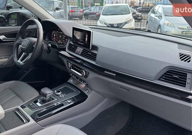 Серый Ауди Ку 5, объемом двигателя 1.98 л и пробегом 52 тыс. км за 28999 $, фото 20 на Automoto.ua