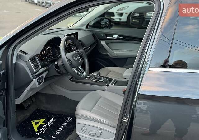 Серый Ауди Ку 5, объемом двигателя 1.98 л и пробегом 52 тыс. км за 28999 $, фото 12 на Automoto.ua