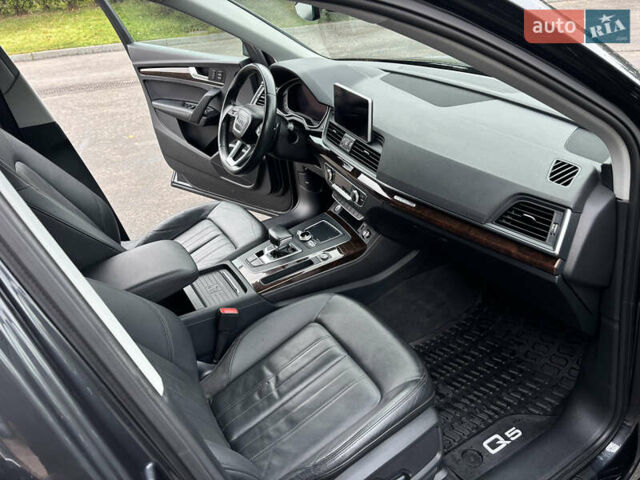 Ауди Ку 5 2019 в Тернополе на Automoto.ua Серый Ауди Ку 5, объемом двигателя 1.98 л и пробегом 84 тыс. км за 24900 $, фото 36 на Automoto.ua