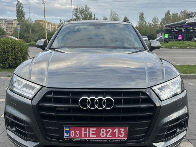 Ауді Ку 5 2019 у Ужгороді на Automoto.ua Сірий Ауді Ку 5, об'ємом двигуна 2 л та пробігом 210 тис. км за 39999 $, фото 1 на Automoto.ua