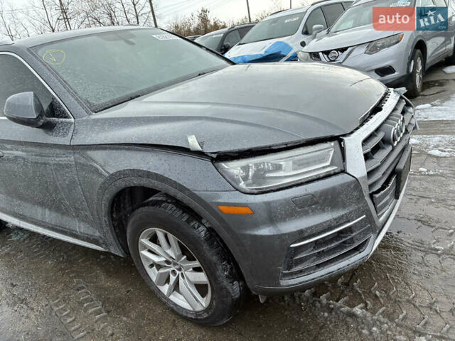 Серый Ауди Ку 5, объемом двигателя 2 л и пробегом 81 тыс. км за 17700 $, фото 4 на Automoto.ua