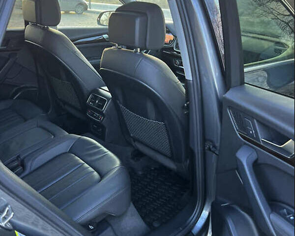 Серый Ауди Ку 5, объемом двигателя 1.98 л и пробегом 55 тыс. км за 27800 $, фото 53 на Automoto.ua