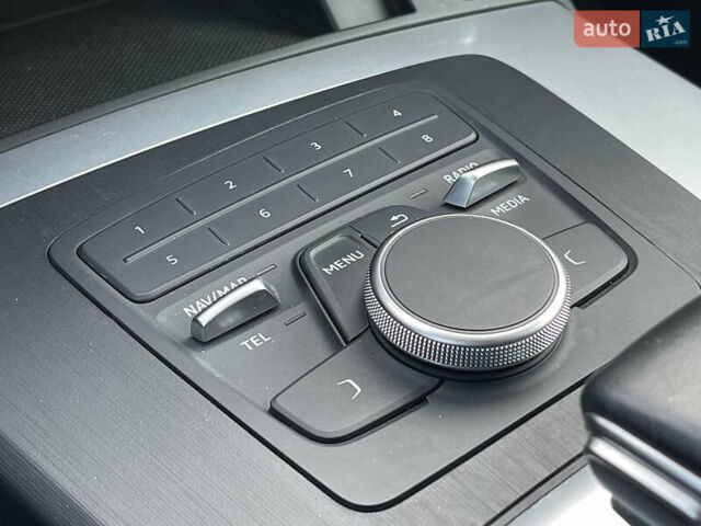 Серый Ауди Ку 5, объемом двигателя 1.97 л и пробегом 204 тыс. км за 28400 $, фото 31 на Automoto.ua