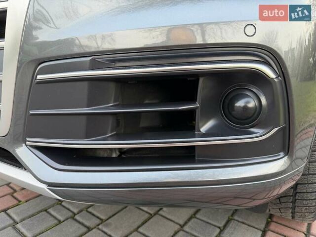 Серый Ауди Ку 5, объемом двигателя 2.97 л и пробегом 71 тыс. км за 53500 $, фото 124 на Automoto.ua