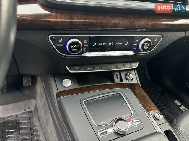 Ауди Ку 5 2019 в Тернополе на Automoto.ua Серый Ауди Ку 5, объемом двигателя 1.98 л и пробегом 84 тыс. км за 24900 $, фото 42 на Automoto.ua