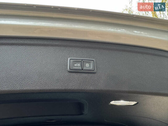 Серый Ауди Ку 5, объемом двигателя 1.98 л и пробегом 112 тыс. км за 25500 $, фото 17 на Automoto.ua