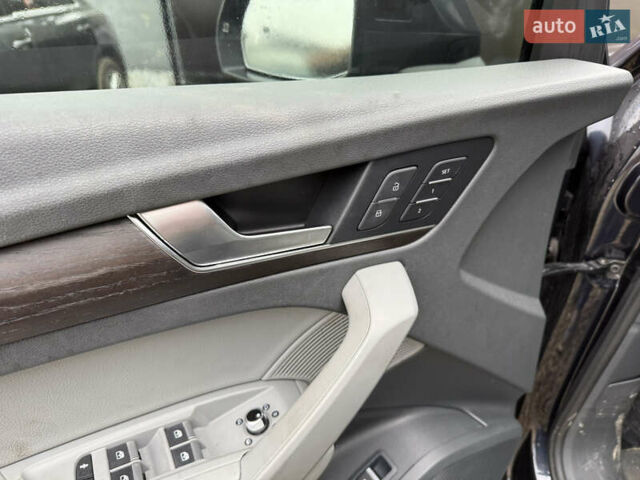 Серый Ауди Ку 5, объемом двигателя 2 л и пробегом 129 тыс. км за 19200 $, фото 14 на Automoto.ua