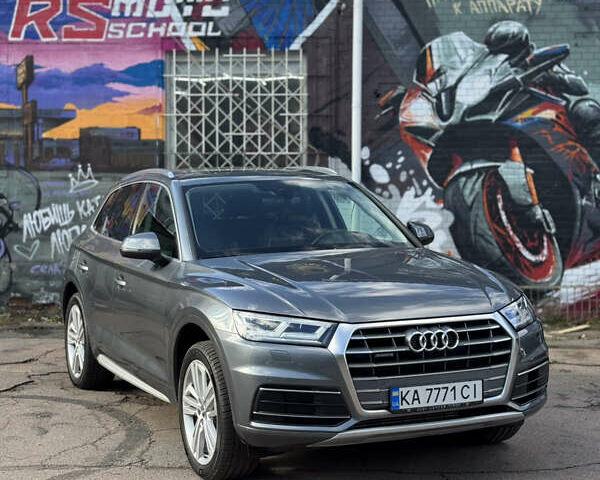 Сірий Ауді Ку 5, об'ємом двигуна 1.99 л та пробігом 104 тис. км за 28000 $, фото 2 на Automoto.ua