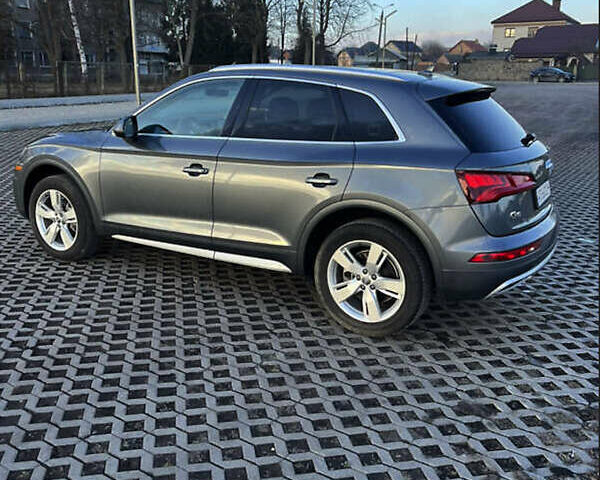 Серый Ауди Ку 5, объемом двигателя 1.98 л и пробегом 55 тыс. км за 27800 $, фото 27 на Automoto.ua