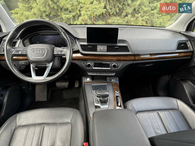 Серый Ауди Ку 5, объемом двигателя 2 л и пробегом 148 тыс. км за 27500 $, фото 15 на Automoto.ua