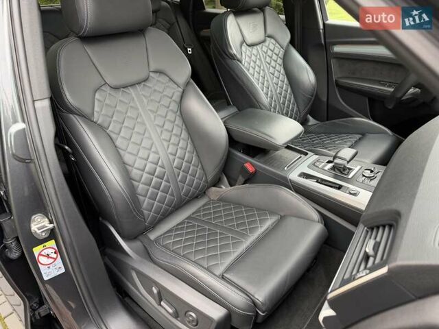 Серый Ауди Ку 5, объемом двигателя 2.97 л и пробегом 71 тыс. км за 53500 $, фото 83 на Automoto.ua