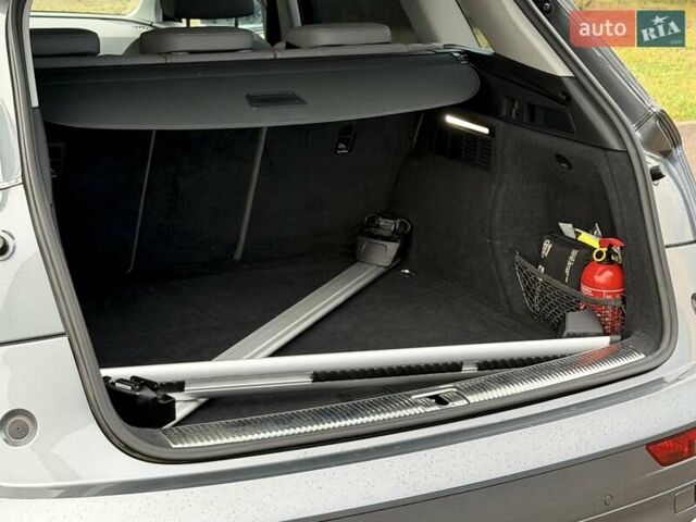 Сірий Ауді Ку 5, об'ємом двигуна 2 л та пробігом 220 тис. км за 29900 $, фото 18 на Automoto.ua