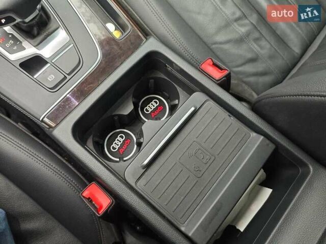 Серый Ауди Ку 5, объемом двигателя 1.98 л и пробегом 101 тыс. км за 31500 $, фото 6 на Automoto.ua