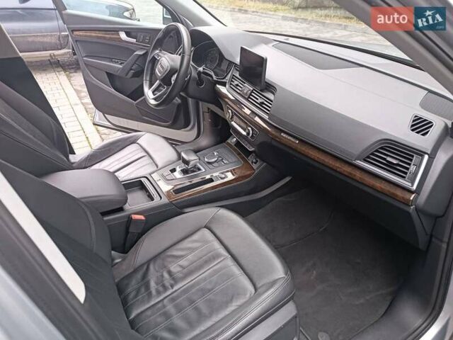 Серый Ауди Ку 5, объемом двигателя 1.98 л и пробегом 165 тыс. км за 22999 $, фото 21 на Automoto.ua