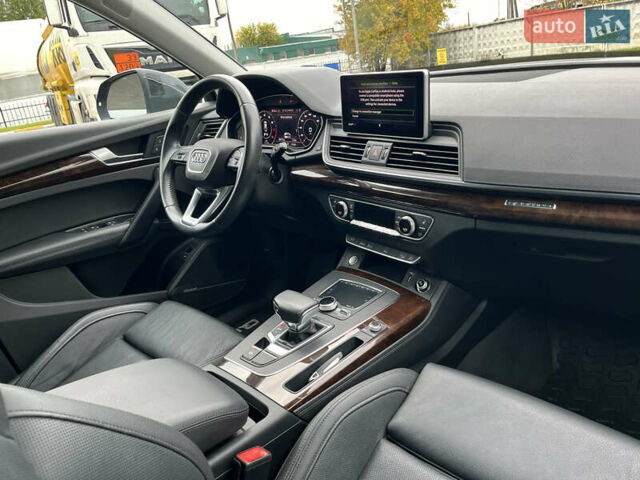 Ауди Ку 5 2019 в Киеве на Automoto.ua Серый Ауди Ку 5, объемом двигателя 1.98 л и пробегом 84 тыс. км за 28000 $, фото 32 на Automoto.ua