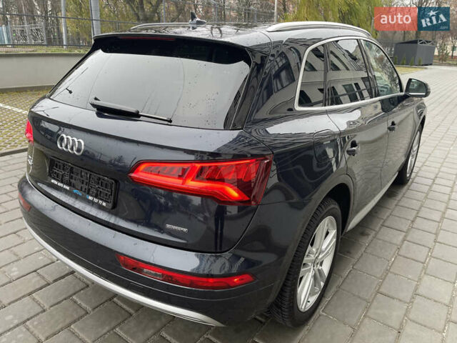 Сірий Ауді Ку 5, об'ємом двигуна 2 л та пробігом 300 тис. км за 21000 $, фото 6 на Automoto.ua